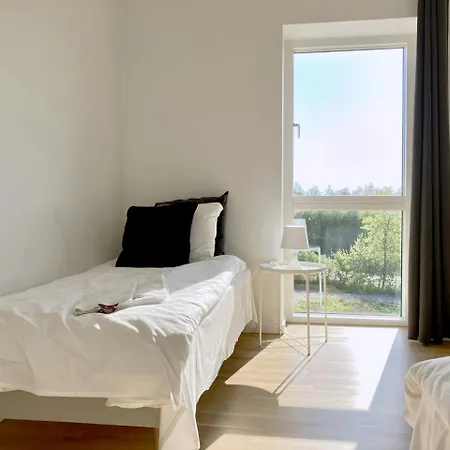 Spacious For 7 In Gellerupparken *